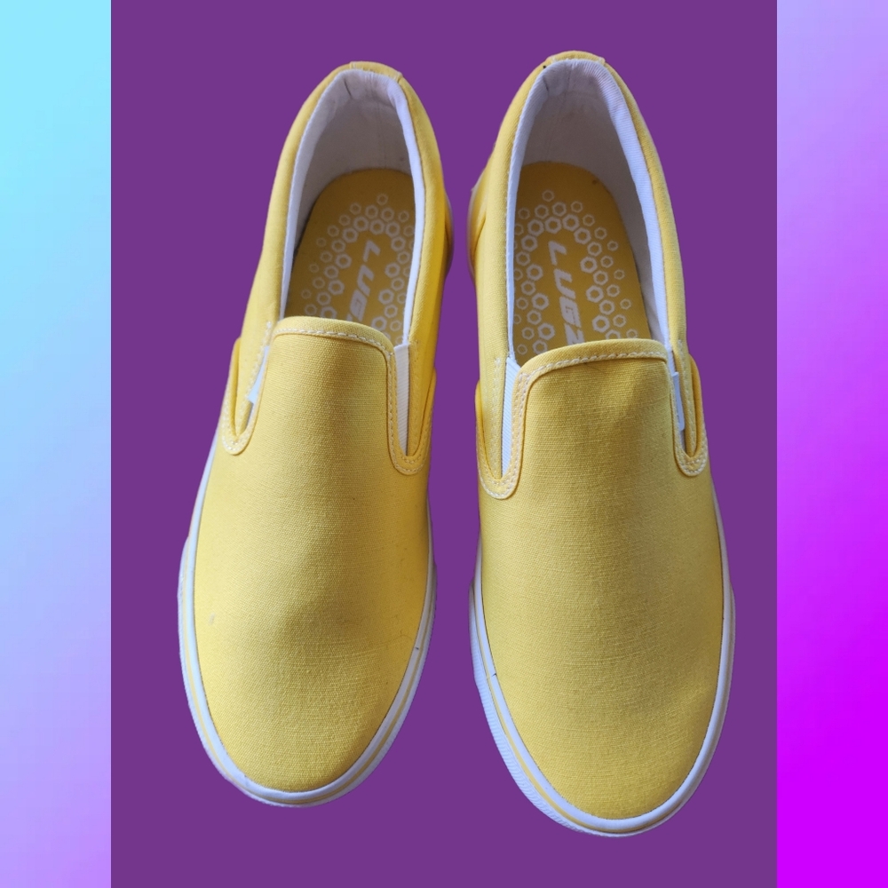 LUGZ WOMEN'S CLASSIC CLIPPER SLIP ON SNEAKERS SIZE 9 WORN ONCE